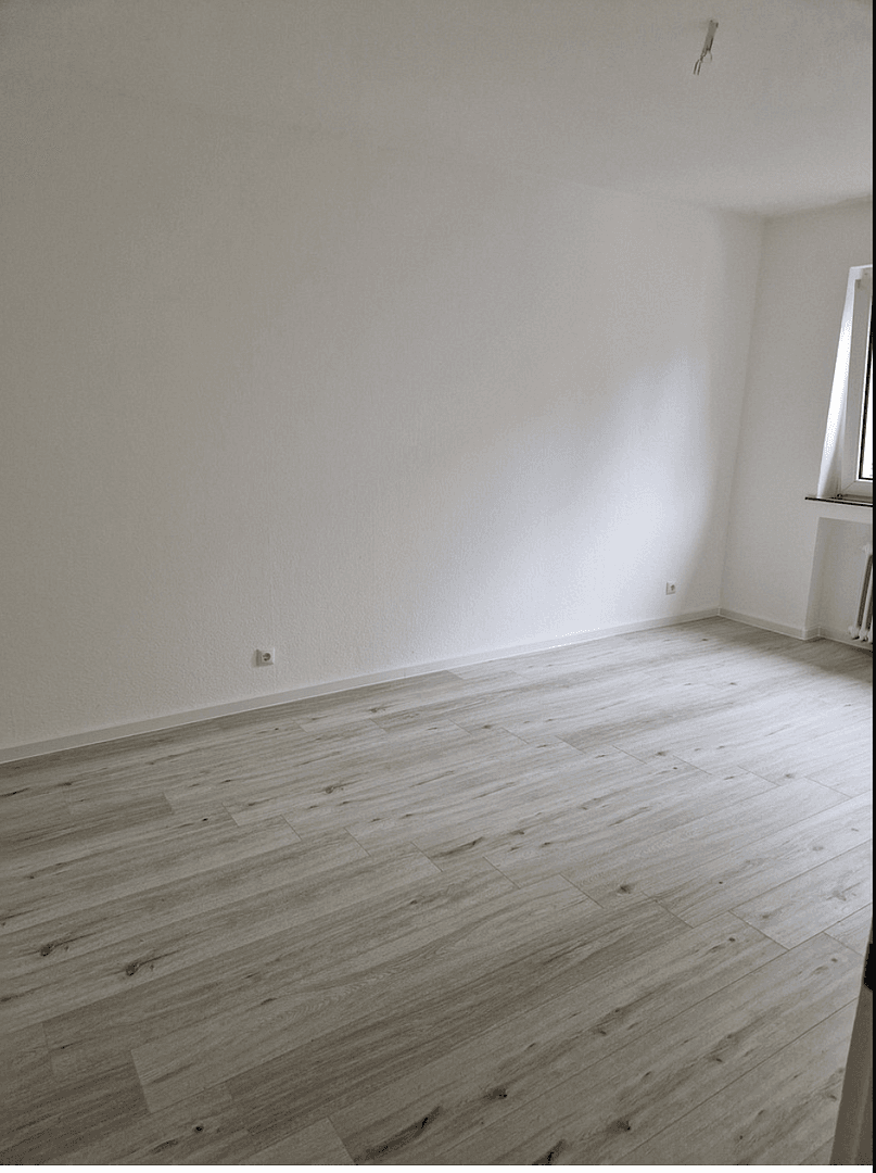 Pronájem bytu 3+1 71 m², Leimbacherstraße 50, Wuppertal, Severní Porýní-Vestfálsko Pronájem bytu 3+1 71 m², Leimbacherstraße 50, Wuppertal, Severní Porýní-Vestfálsko