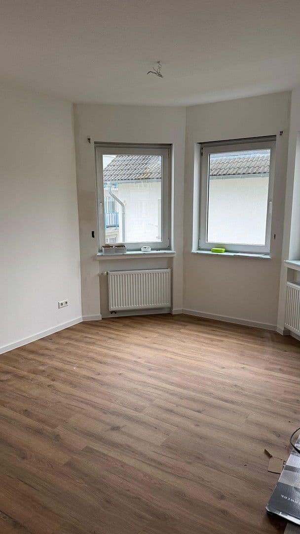 Pronájem bytu 3+1 87 m², Rheinböllen, Porýní-Falc Pronájem bytu 3+1 87 m², Rheinböllen, Porýní-Falc