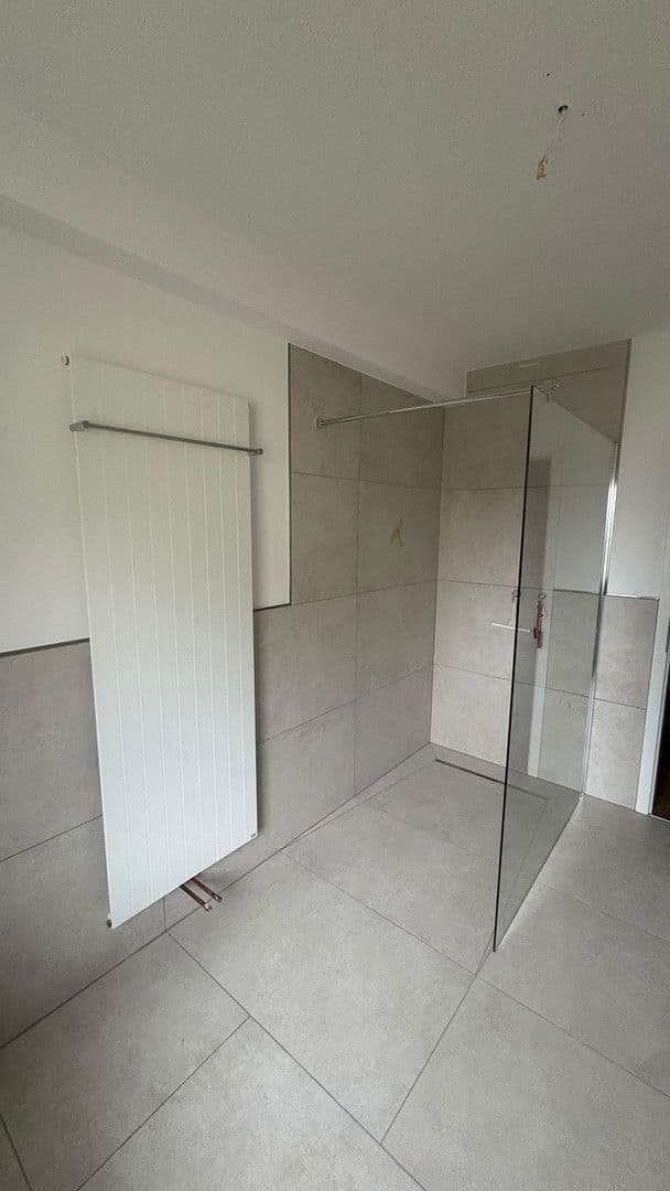 Pronájem bytu 3+1 87 m², Rheinböllen, Porýní-Falc Pronájem bytu 3+1 87 m², Rheinböllen, Porýní-Falc