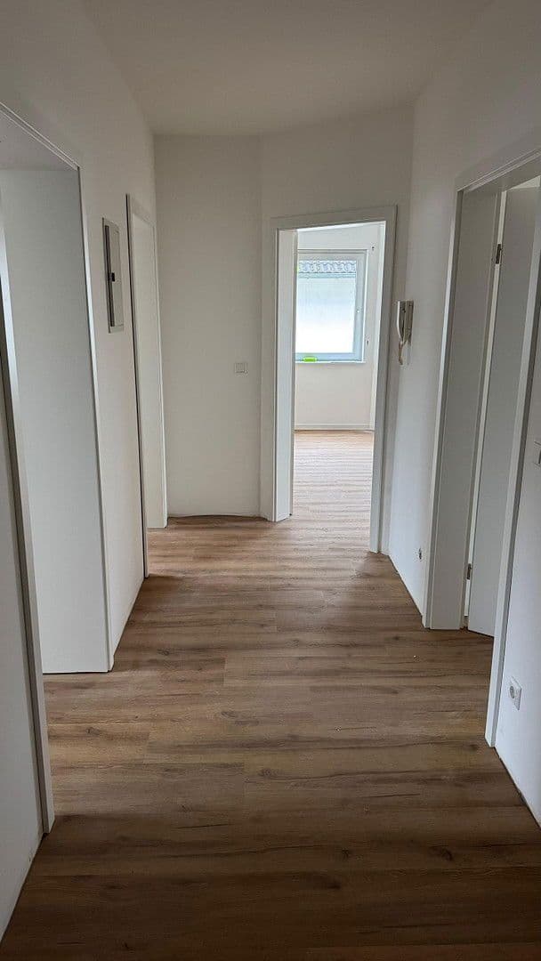 Pronájem bytu 3+1 87 m², Rheinböllen, Porýní-Falc Pronájem bytu 3+1 87 m², Rheinböllen, Porýní-Falc