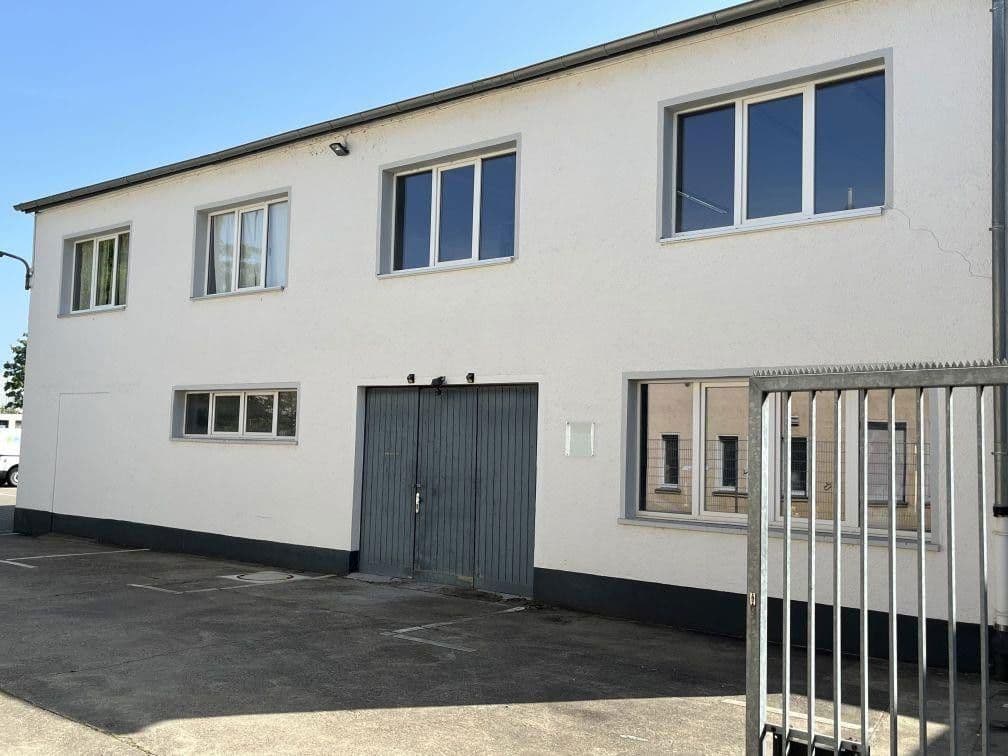 Pronájem nebytového prostoru 326 m², Köln, Severní Porýní-Vestfálsko Pronájem nebytového prostoru 326 m², Köln, Severní Porýní-Vestfálsko