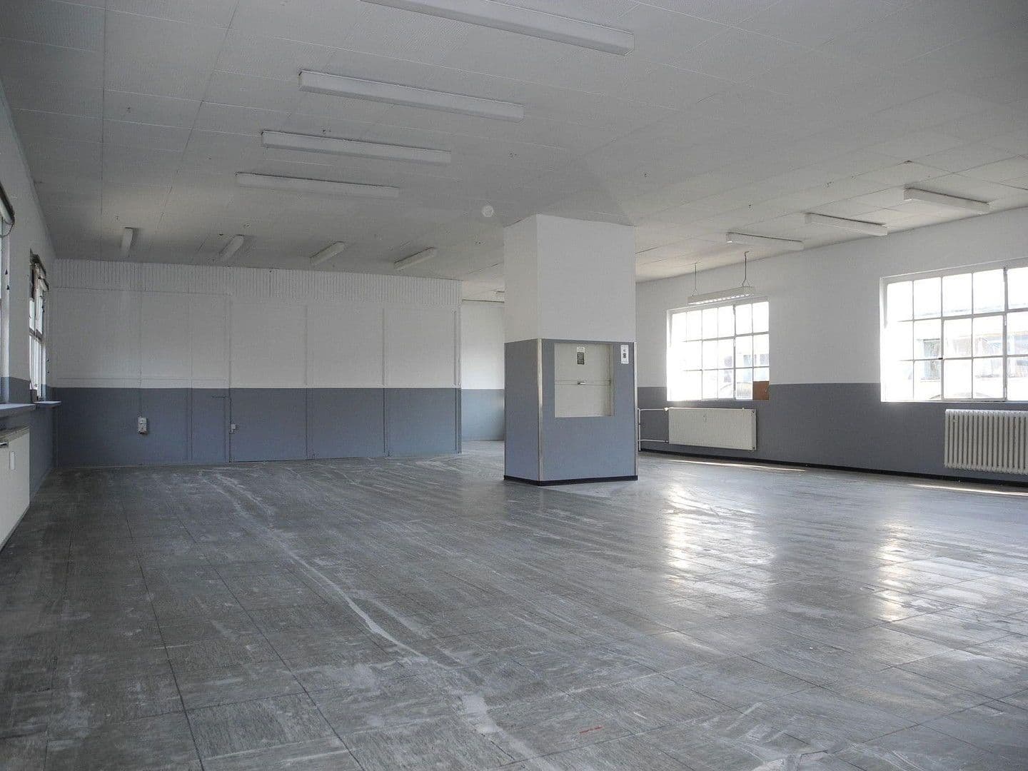 Pronájem nebytového prostoru 326 m², Köln, Severní Porýní-Vestfálsko Pronájem nebytového prostoru 326 m², Köln, Severní Porýní-Vestfálsko