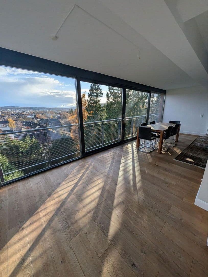 Pronájem bytu 3+1 120 m², Franz-Leonhard-Weg 3, Marburg, Hessen Pronájem bytu 3+1 120 m², Franz-Leonhard-Weg 3, Marburg, Hessen