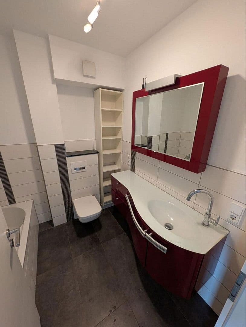 Pronájem bytu 3+1 120 m², Franz-Leonhard-Weg 3, Marburg, Hessen Pronájem bytu 3+1 120 m², Franz-Leonhard-Weg 3, Marburg, Hessen