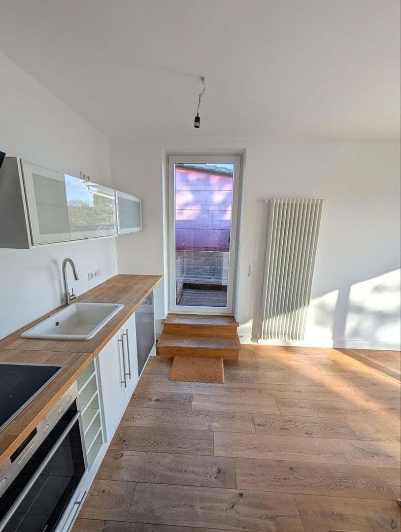 Pronájem bytu 3+1 120 m², Franz-Leonhard-Weg 3, Marburg, Hessen Pronájem bytu 3+1 120 m², Franz-Leonhard-Weg 3, Marburg, Hessen