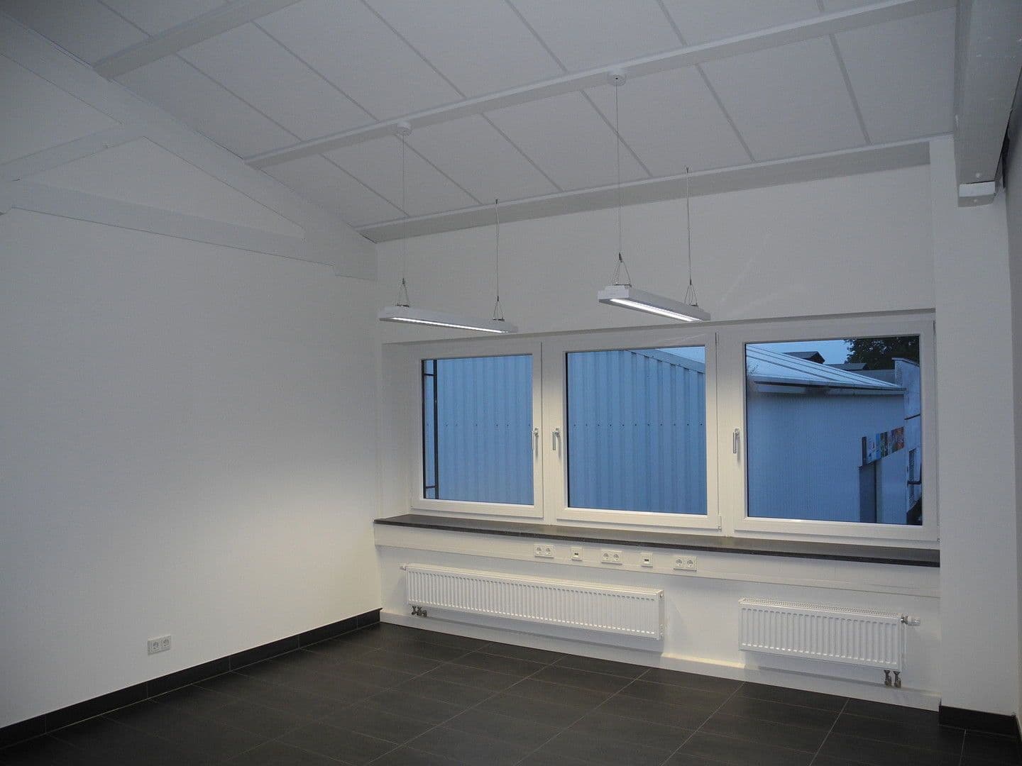 Pronájem kanceláře 250 m², Köln, Severní Porýní-Vestfálsko Pronájem kanceláře 250 m², Köln, Severní Porýní-Vestfálsko