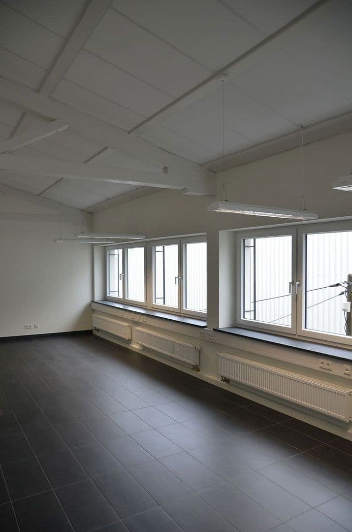 Pronájem kanceláře 250 m², Köln, Severní Porýní-Vestfálsko Pronájem kanceláře 250 m², Köln, Severní Porýní-Vestfálsko