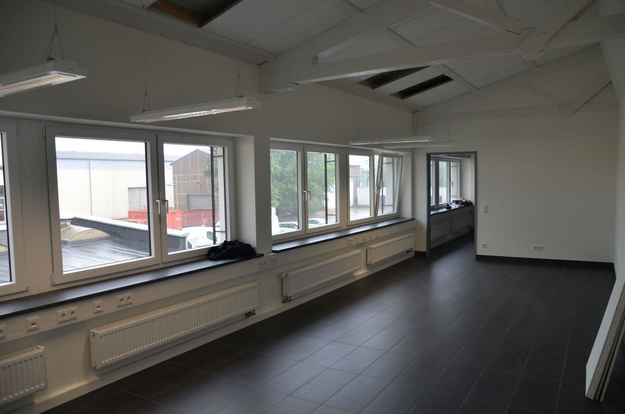 Pronájem kanceláře 250 m², Köln, Severní Porýní-Vestfálsko Pronájem kanceláře 250 m², Köln, Severní Porýní-Vestfálsko