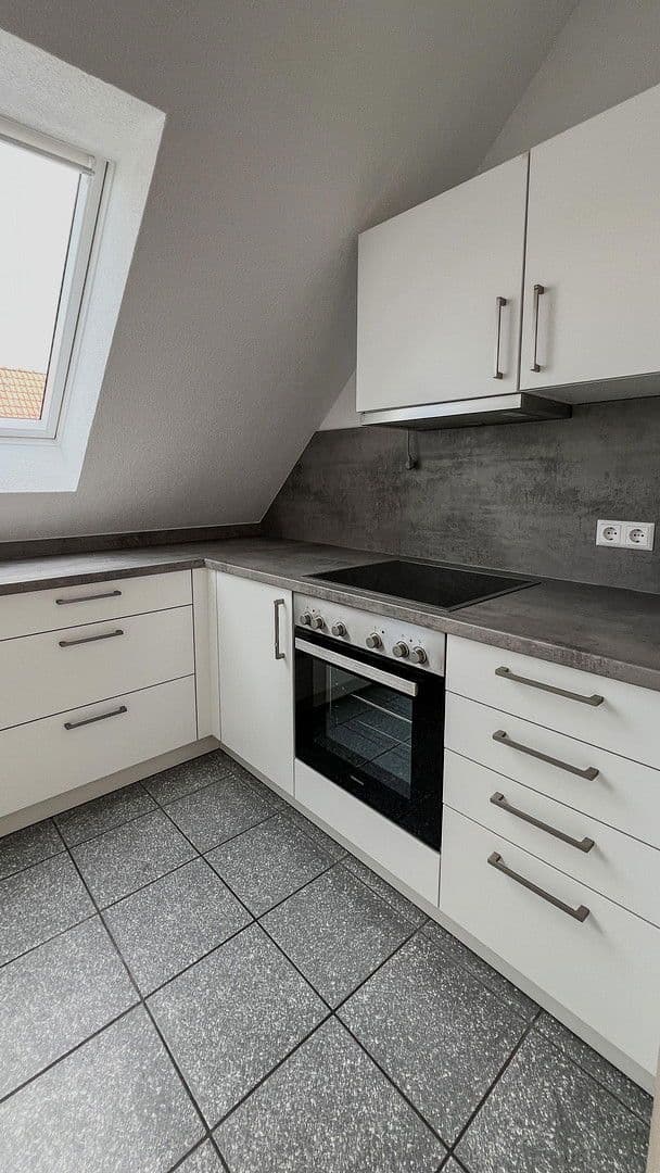 Prodej bytu 4+1 92 m², Pfälzerstraße 33, Neckarsulm, Bádensko-Württembersko Prodej bytu 4+1 92 m², Pfälzerstraße 33, Neckarsulm, Bádensko-Württembersko