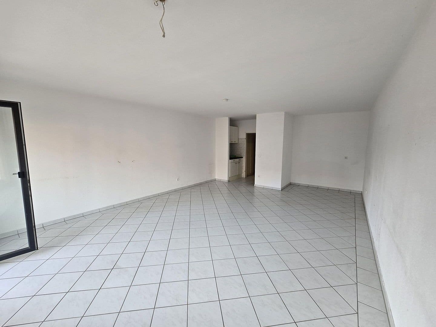 Pronájem bytu 1+kk 47 m², Görlitzer Straße 7, Neuss, Severní Porýní-Vestfálsko Pronájem bytu 1+kk 47 m², Görlitzer Straße 7, Neuss, Severní Porýní-Vestfálsko