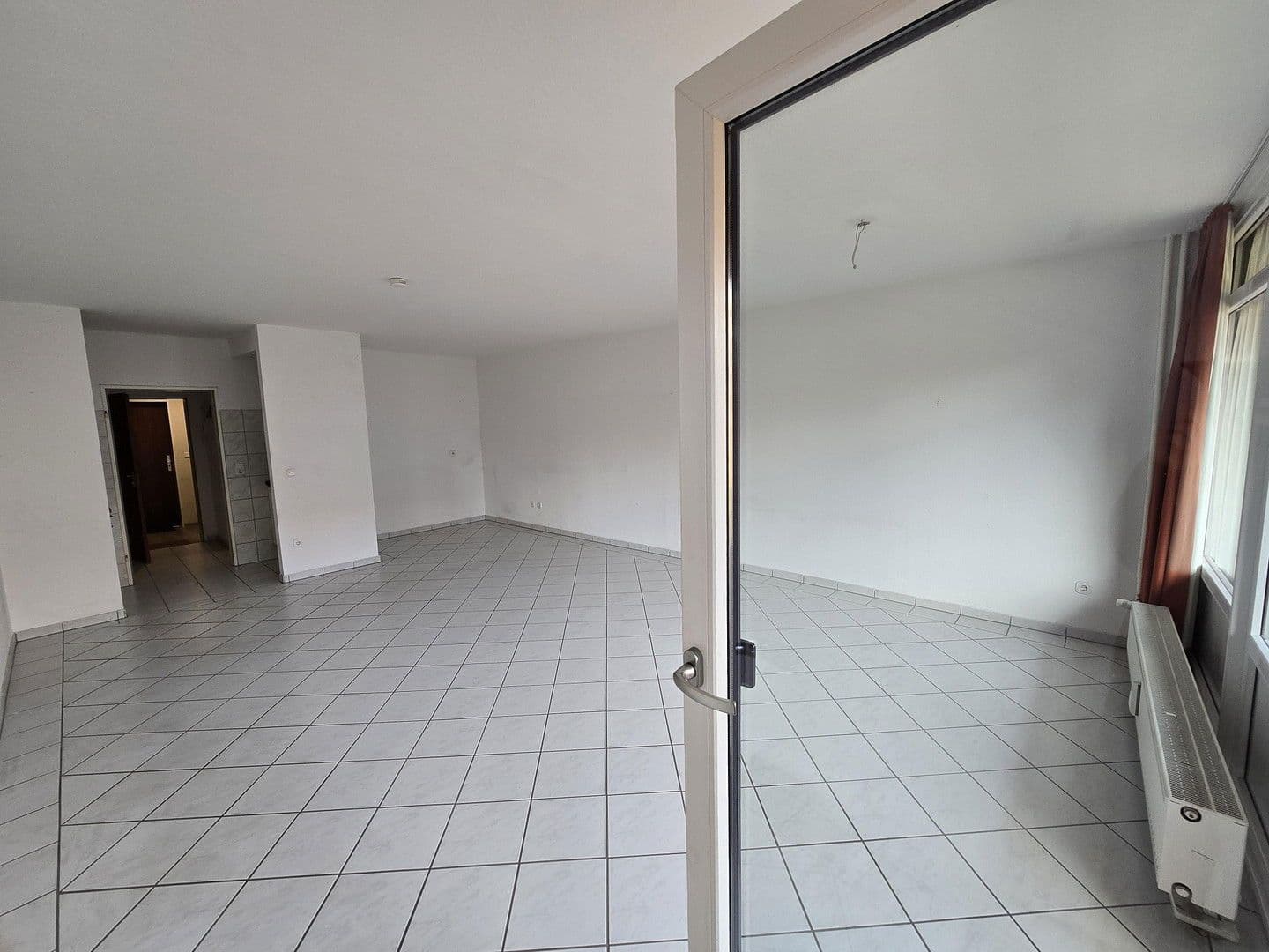 Pronájem bytu 1+kk 47 m², Görlitzer Straße 7, Neuss, Severní Porýní-Vestfálsko Pronájem bytu 1+kk 47 m², Görlitzer Straße 7, Neuss, Severní Porýní-Vestfálsko