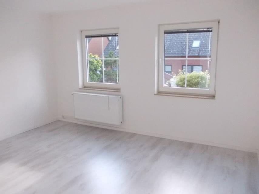 Prodej domu 108 m², pozemek 154 m², Burgdorf, Dolní Sasko Prodej domu 108 m², pozemek 154 m², Burgdorf, Dolní Sasko