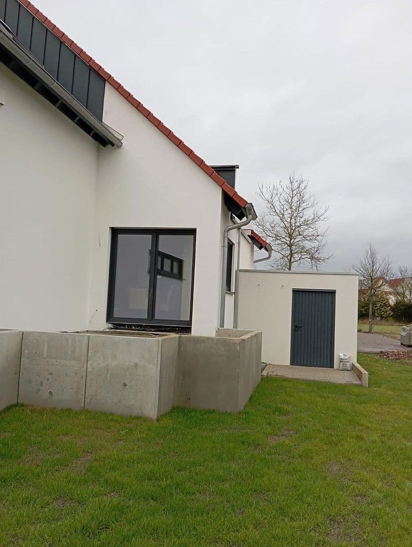 Pronájem domu 184 m², pozemek 255 m², Friedrich-Bertsche-Str. 48, Crailsheim, Bádensko-Württembersko Pronájem domu 184 m², pozemek 255 m², Friedrich-Bertsche-Str. 48, Crailsheim, Bádensko-Württembersko