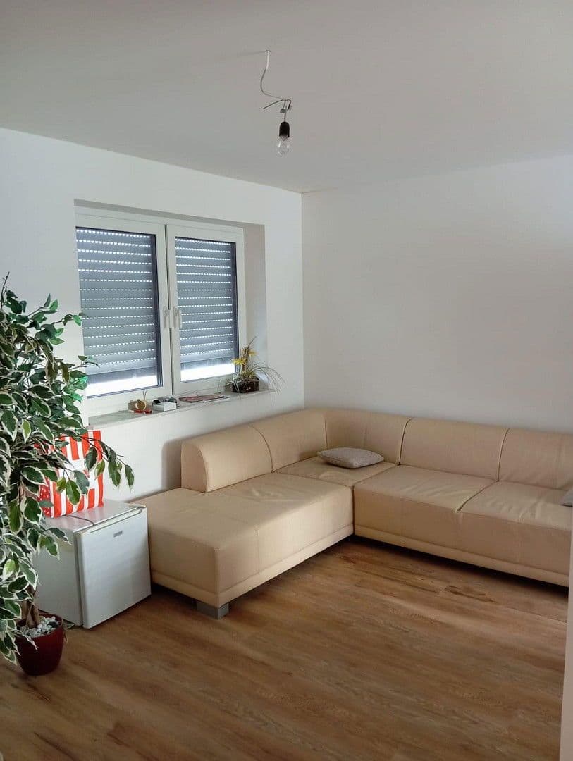 Pronájem domu 184 m², pozemek 255 m², Friedrich-Bertsche-Str. 48, Crailsheim, Bádensko-Württembersko Pronájem domu 184 m², pozemek 255 m², Friedrich-Bertsche-Str. 48, Crailsheim, Bádensko-Württembersko