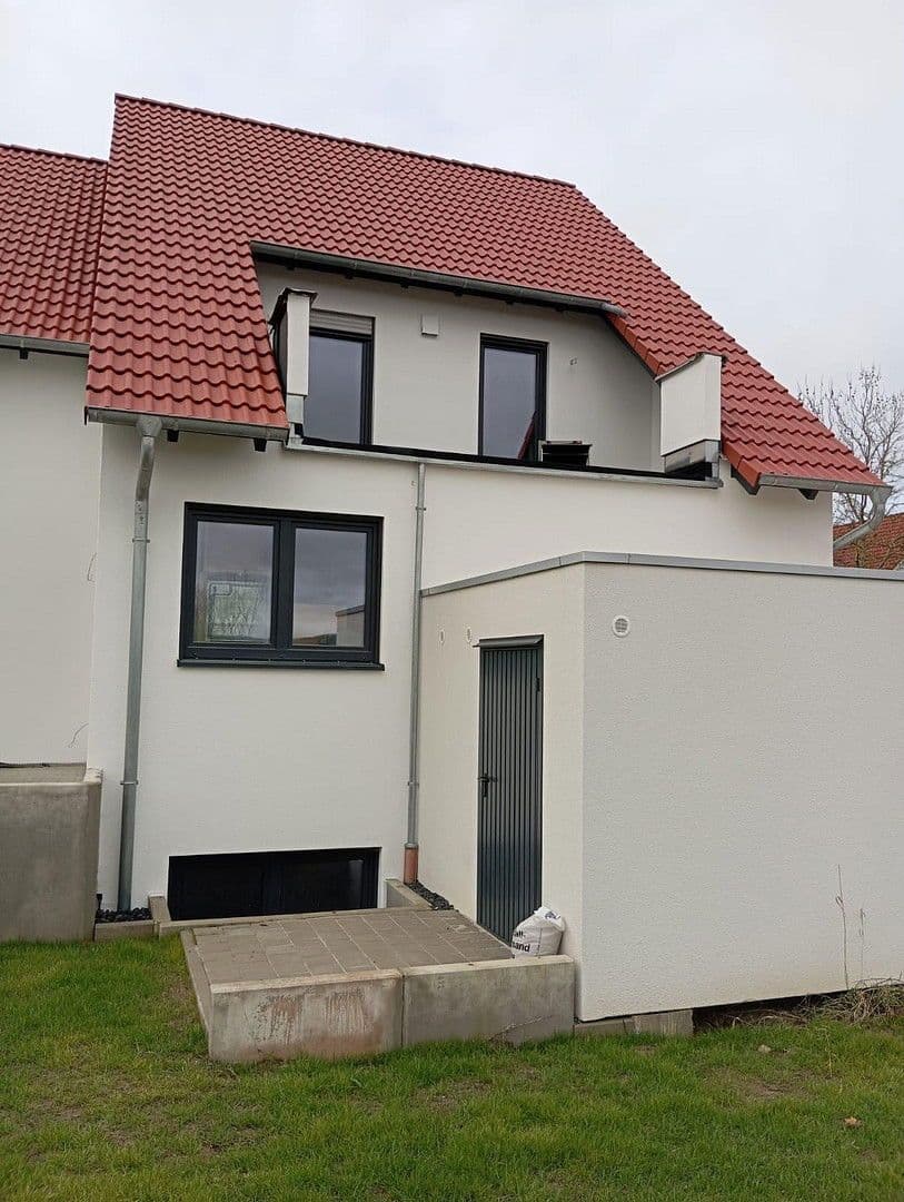 Pronájem domu 184 m², pozemek 255 m², Friedrich-Bertsche-Str. 48, Crailsheim, Bádensko-Württembersko Pronájem domu 184 m², pozemek 255 m², Friedrich-Bertsche-Str. 48, Crailsheim, Bádensko-Württembersko
