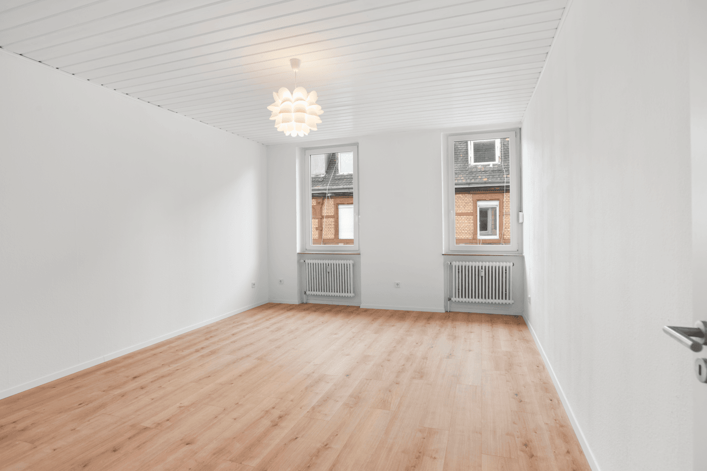 Pronájem bytu 1+1 102 m², H3 8, Mannheim, Bádensko-Württembersko Pronájem bytu 1+1 102 m², H3 8, Mannheim, Bádensko-Württembersko