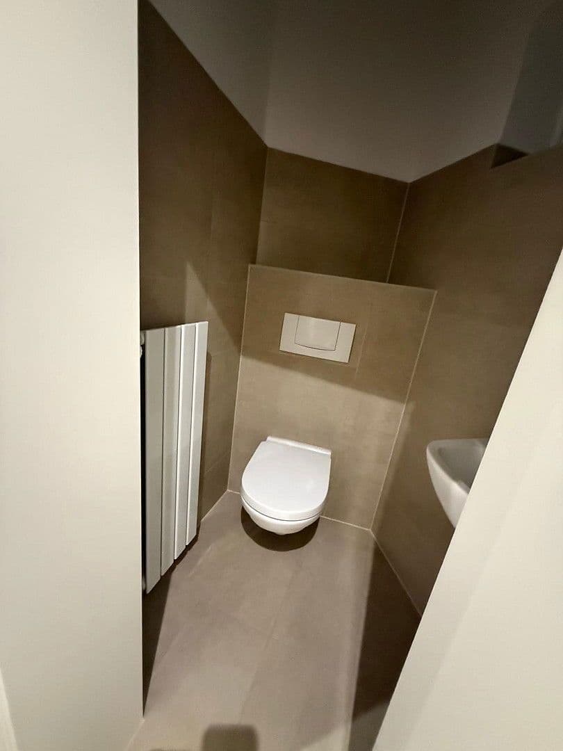 Pronájem bytu 4+kk 107 m², Langenfeld (Rheinland), Severní Porýní-Vestfálsko Pronájem bytu 4+kk 107 m², Langenfeld (Rheinland), Severní Porýní-Vestfálsko