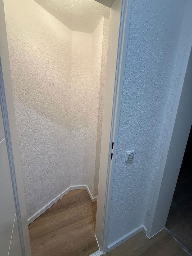 Pronájem bytu 4+kk 107 m², Langenfeld (Rheinland), Severní Porýní-Vestfálsko Pronájem bytu 4+kk 107 m², Langenfeld (Rheinland), Severní Porýní-Vestfálsko