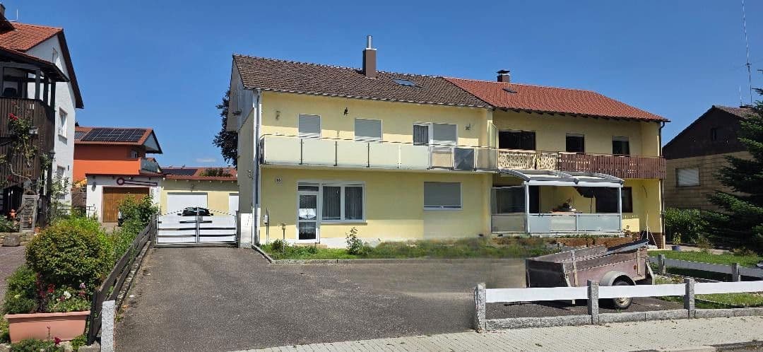 Prodej domu 176 m², pozemek 680 m², Wagenbacherstrasse, Siegelsbach, Bádensko-Württembersko Prodej domu 176 m², pozemek 680 m², Wagenbacherstrasse, Siegelsbach, Bádensko-Württembersko