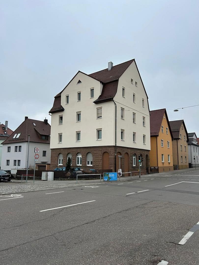 Pronájem bytu 3+1 70 m², Zabergäustr. 97, Stuttgart, Bádensko-Württembersko Pronájem bytu 3+1 70 m², Zabergäustr. 97, Stuttgart, Bádensko-Württembersko