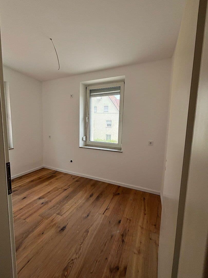 Pronájem bytu 3+1 70 m², Zabergäustr. 97, Stuttgart, Bádensko-Württembersko Pronájem bytu 3+1 70 m², Zabergäustr. 97, Stuttgart, Bádensko-Württembersko