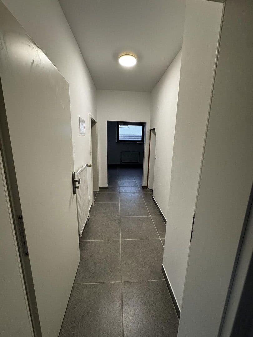 Pronájem bytu 3+1 110 m², Atzelbuckelstraße 5, Mannheim, Bádensko-Württembersko Pronájem bytu 3+1 110 m², Atzelbuckelstraße 5, Mannheim, Bádensko-Württembersko