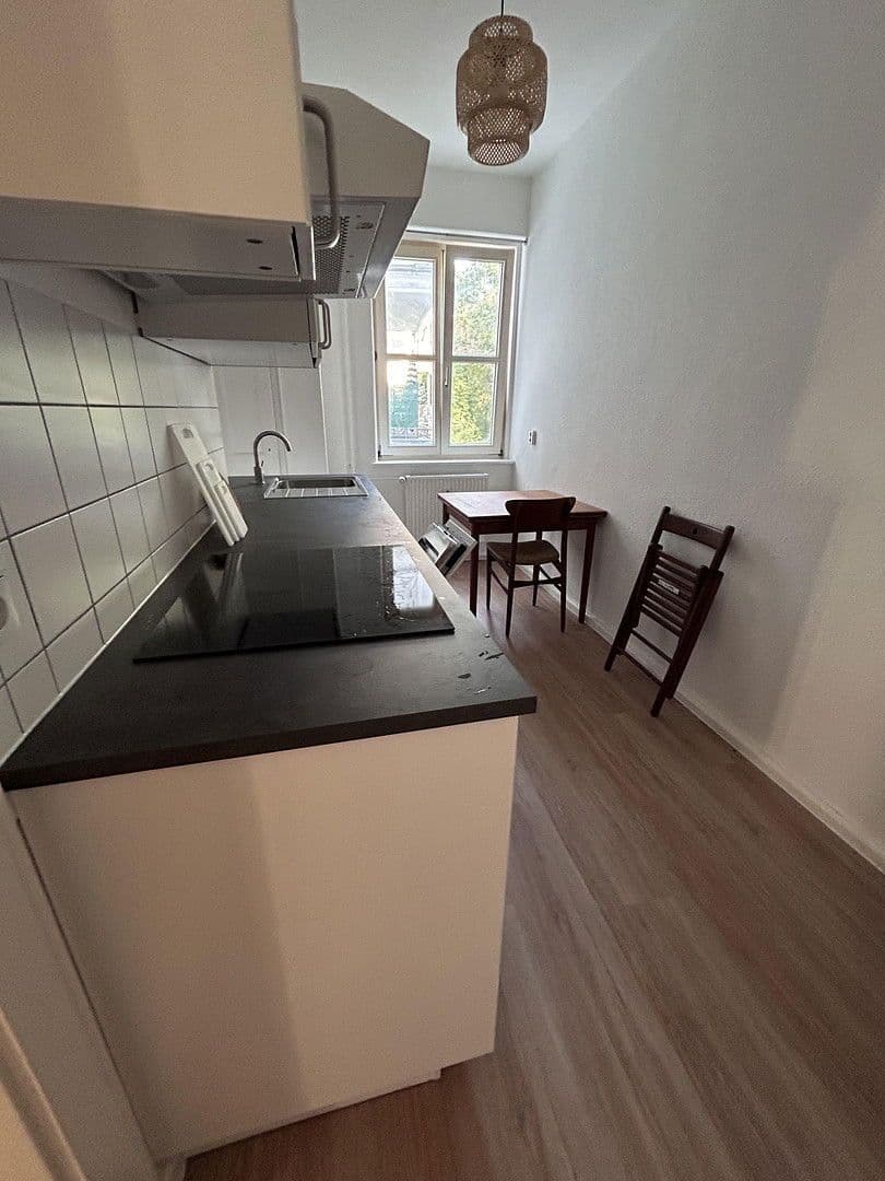 Pronájem bytu 1+kk 58 m², Weserstraße 28, Berlin, Berlín Pronájem bytu 1+kk 58 m², Weserstraße 28, Berlin, Berlín