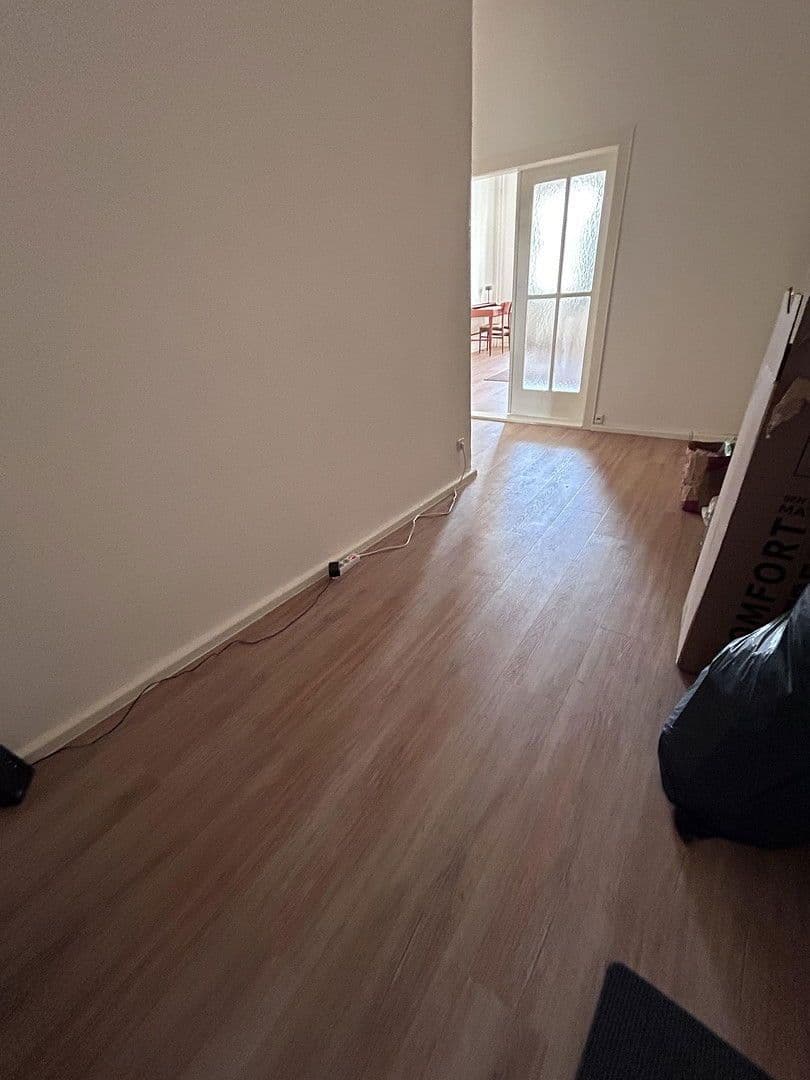 Pronájem bytu 1+kk 58 m², Weserstraße 28, Berlin, Berlín Pronájem bytu 1+kk 58 m², Weserstraße 28, Berlin, Berlín