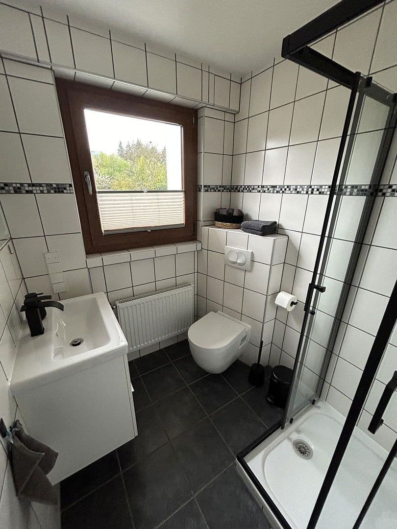 Prodej domu 320 m², pozemek 1.000 m², Mühlenweg 12, Oberwesel, Porýní-Falc Prodej domu 320 m², pozemek 1.000 m², Mühlenweg 12, Oberwesel, Porýní-Falc