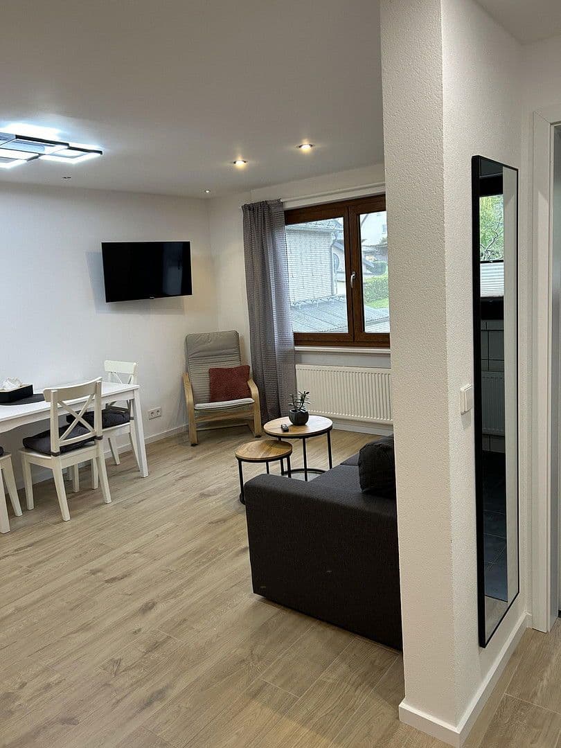 Prodej domu 320 m², pozemek 1.000 m², Mühlenweg 12, Oberwesel, Porýní-Falc Prodej domu 320 m², pozemek 1.000 m², Mühlenweg 12, Oberwesel, Porýní-Falc