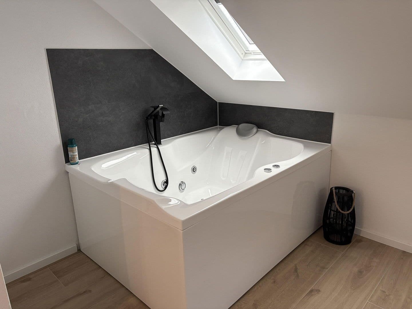 Prodej domu 320 m², pozemek 1.000 m², Mühlenweg 12, Oberwesel, Porýní-Falc Prodej domu 320 m², pozemek 1.000 m², Mühlenweg 12, Oberwesel, Porýní-Falc