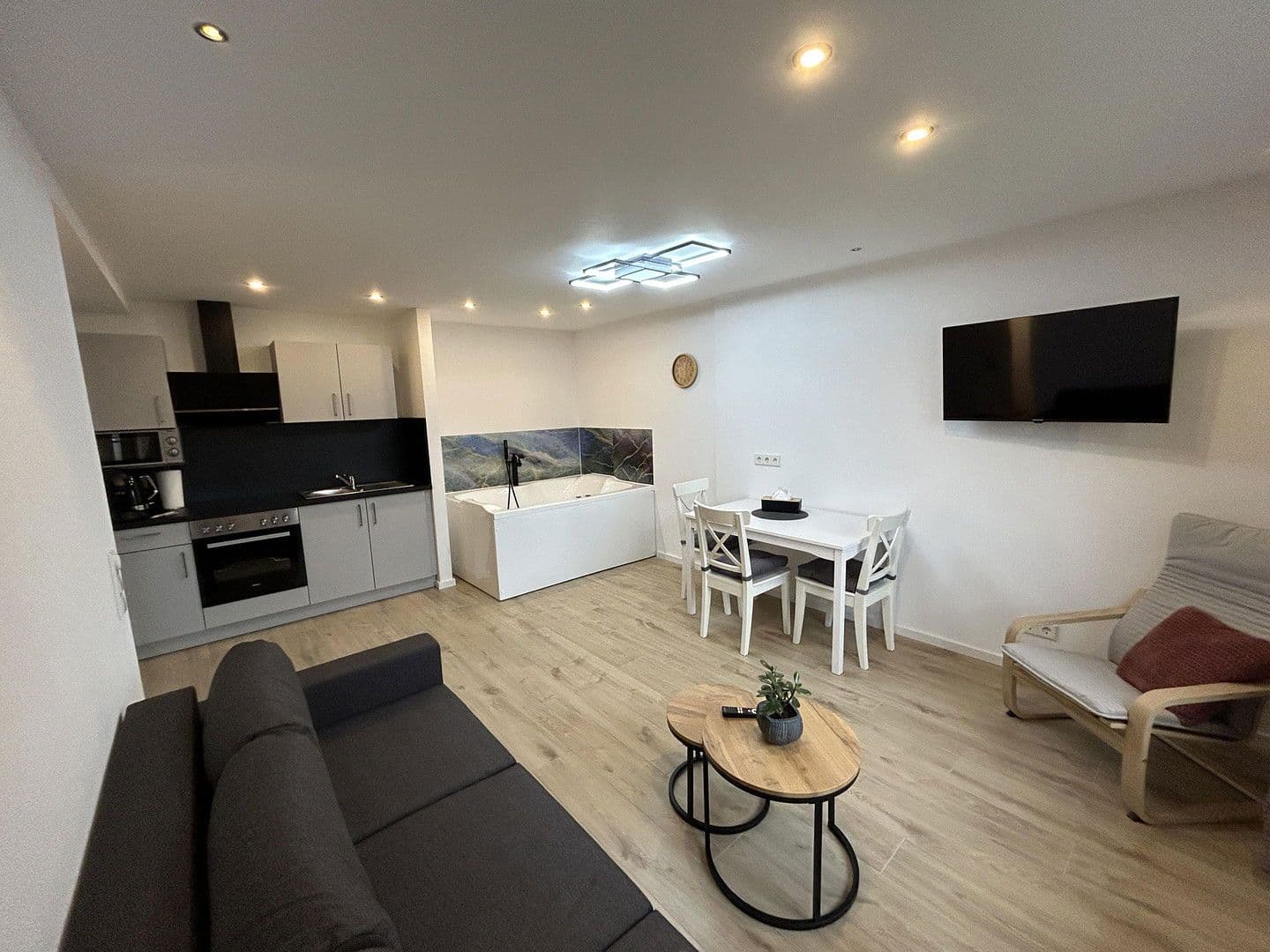 Prodej domu 320 m², pozemek 1.000 m², Mühlenweg 12, Oberwesel, Porýní-Falc Prodej domu 320 m², pozemek 1.000 m², Mühlenweg 12, Oberwesel, Porýní-Falc