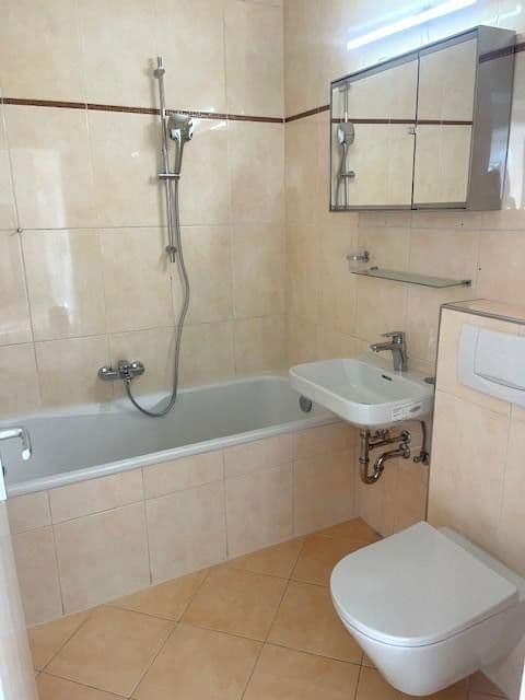 Pronájem bytu 3+1 66 m², Waldfriedhofstrasse 0, München, Bavorsko Pronájem bytu 3+1 66 m², Waldfriedhofstrasse 0, München, Bavorsko