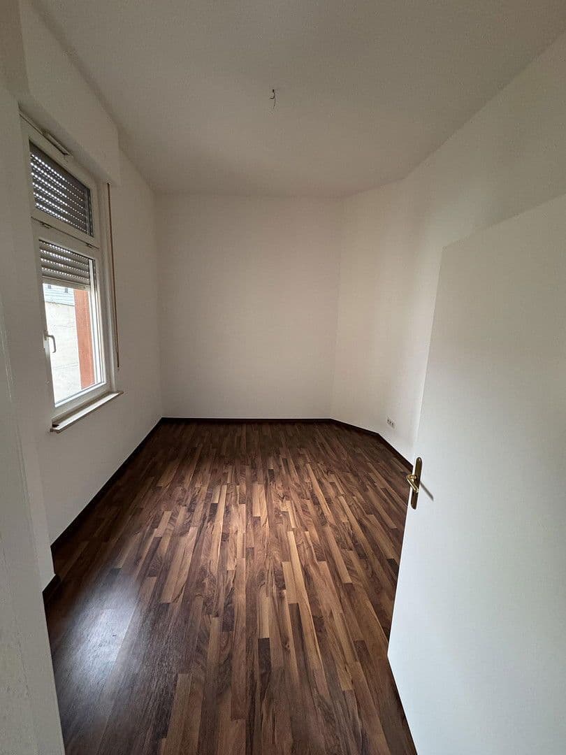 Pronájem bytu 3+1 76 m², Gaustr. 4, Worms, Porýní-Falc Pronájem bytu 3+1 76 m², Gaustr. 4, Worms, Porýní-Falc