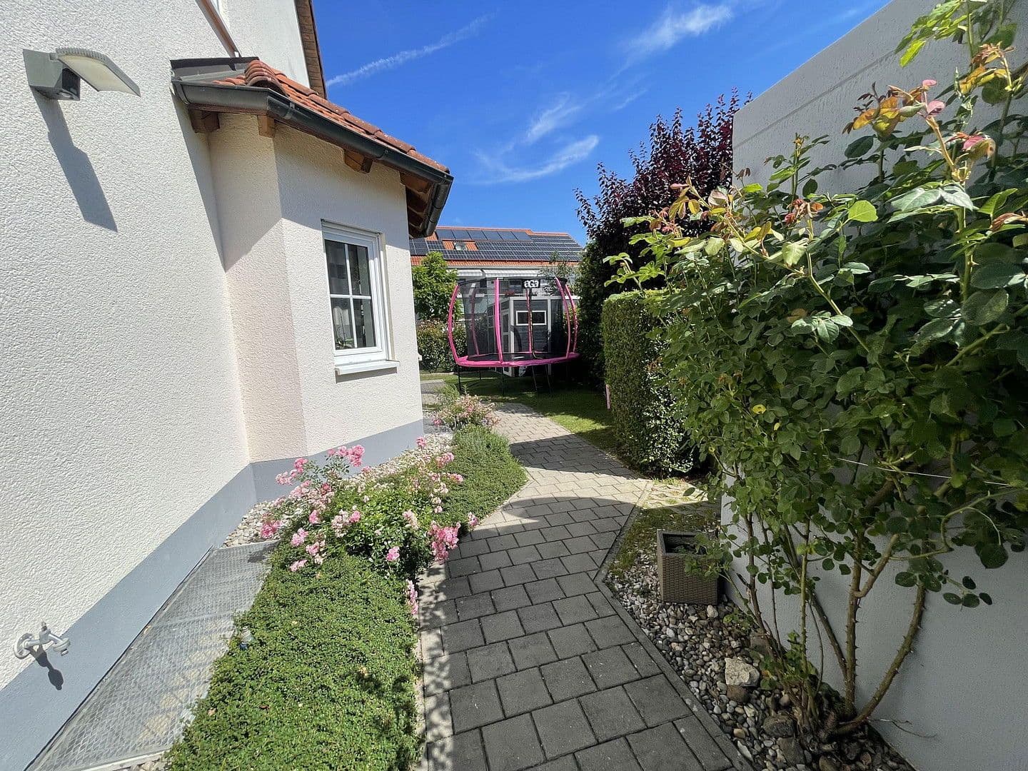 Prodej domu 143 m², pozemek 318 m², Seukendorf, Bavorsko Prodej domu 143 m², pozemek 318 m², Seukendorf, Bavorsko