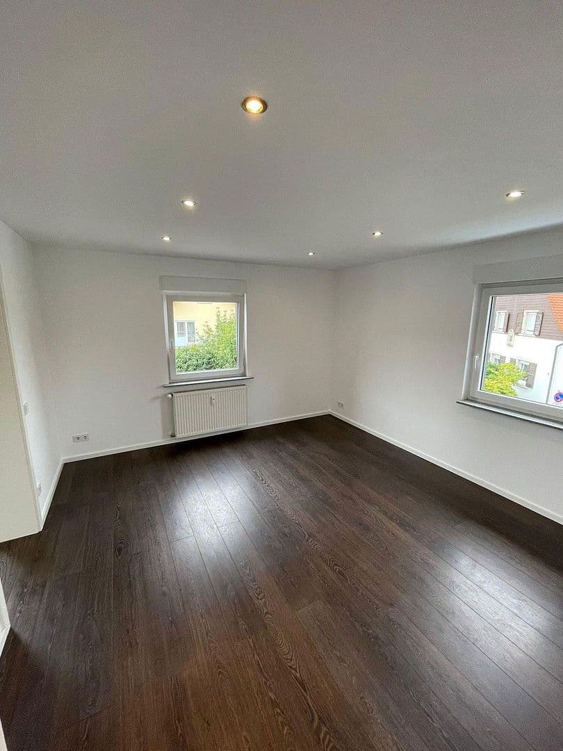 Pronájem bytu 3+1 75 m², Römerberg, Porýní-Falc Pronájem bytu 3+1 75 m², Römerberg, Porýní-Falc