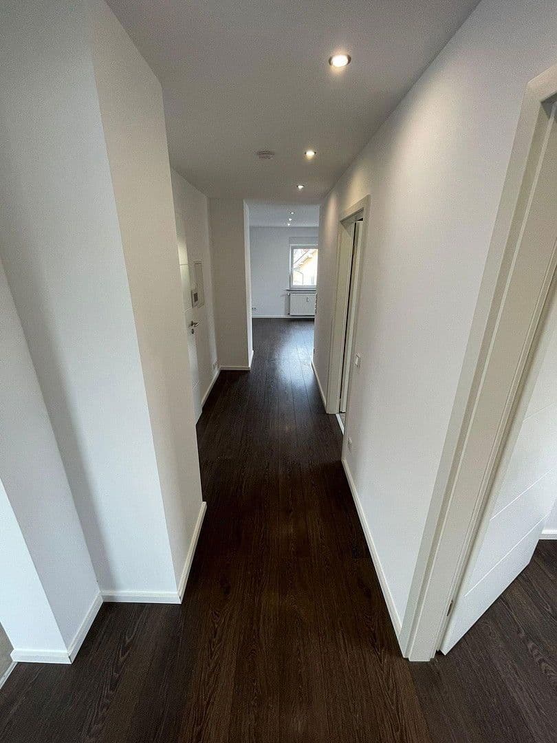 Pronájem bytu 3+1 75 m², Römerberg, Porýní-Falc Pronájem bytu 3+1 75 m², Römerberg, Porýní-Falc