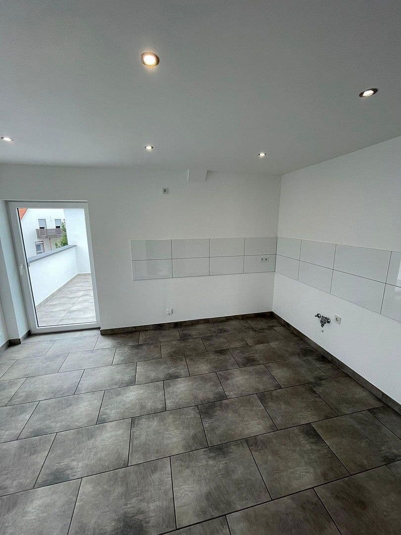 Pronájem bytu 3+1 75 m², Römerberg, Porýní-Falc Pronájem bytu 3+1 75 m², Römerberg, Porýní-Falc