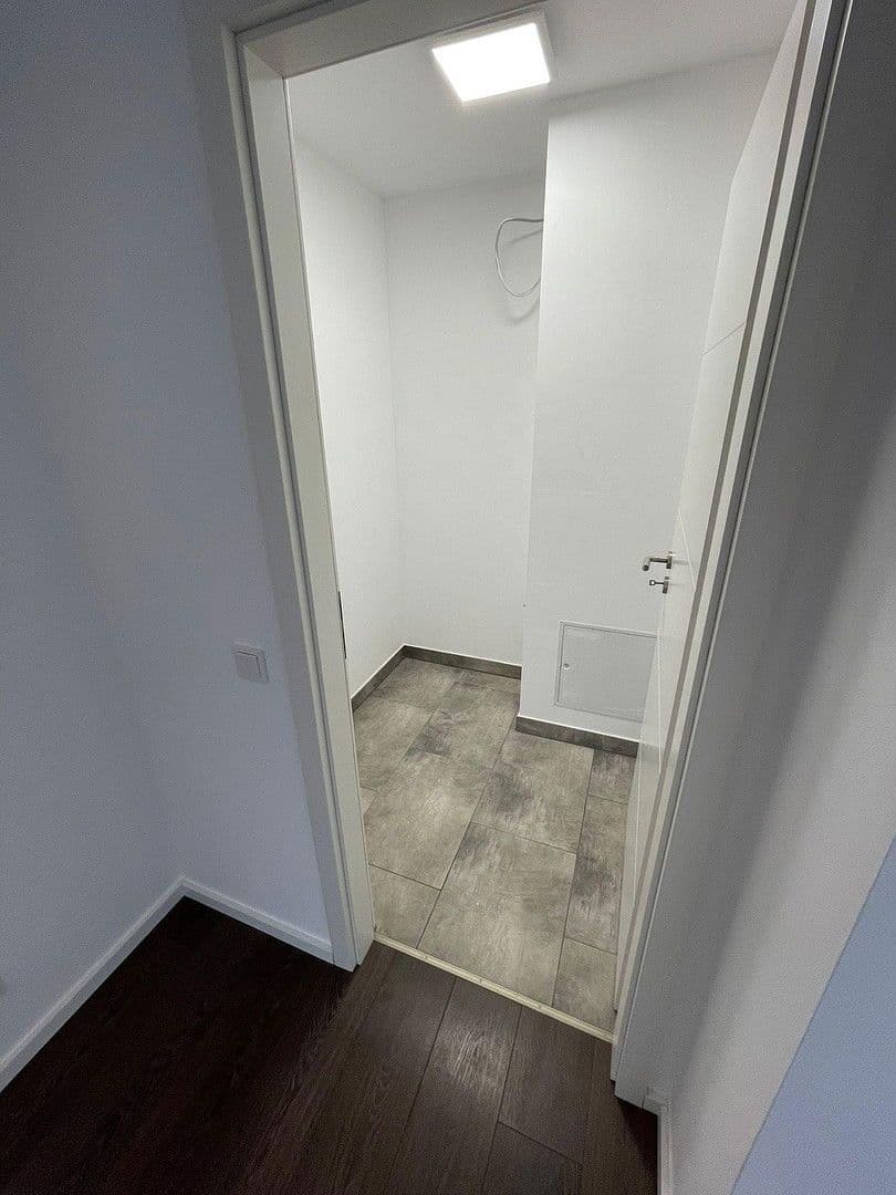 Pronájem bytu 3+1 75 m², Römerberg, Porýní-Falc Pronájem bytu 3+1 75 m², Römerberg, Porýní-Falc