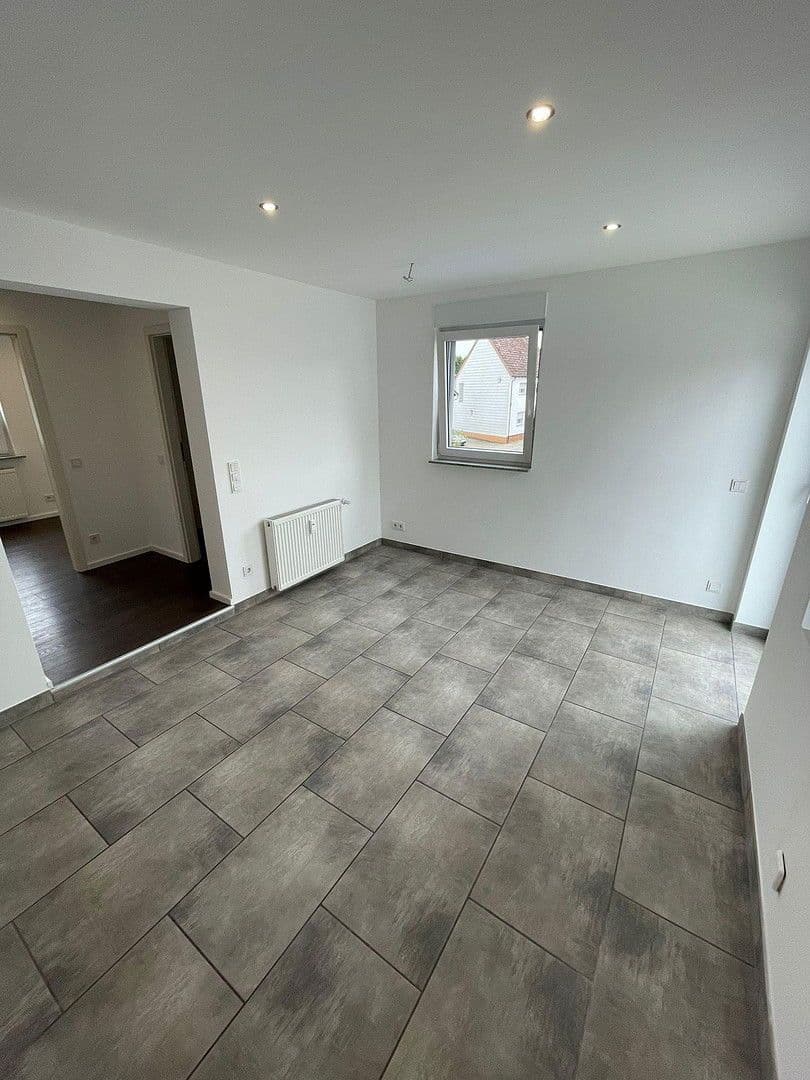 Pronájem bytu 3+1 75 m², Römerberg, Porýní-Falc Pronájem bytu 3+1 75 m², Römerberg, Porýní-Falc