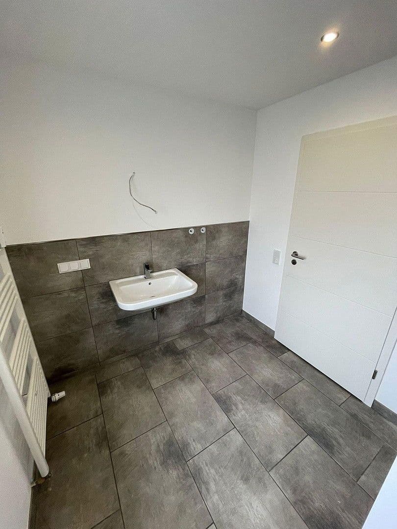 Pronájem bytu 3+1 75 m², Römerberg, Porýní-Falc Pronájem bytu 3+1 75 m², Römerberg, Porýní-Falc