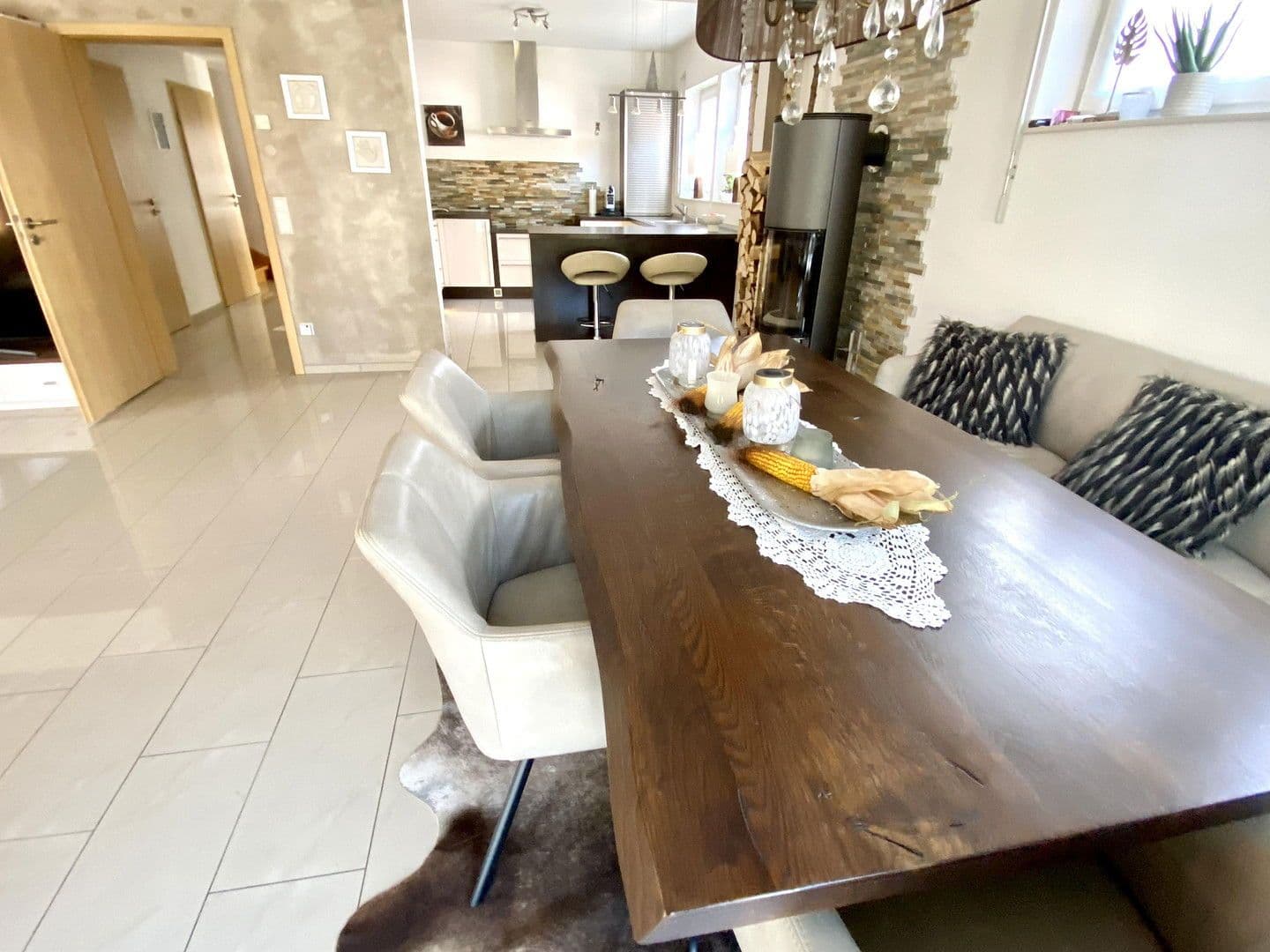 Prodej domu 220 m², pozemek 504 m², Schopfheim, Bádensko-Württembersko Prodej domu 220 m², pozemek 504 m², Schopfheim, Bádensko-Württembersko