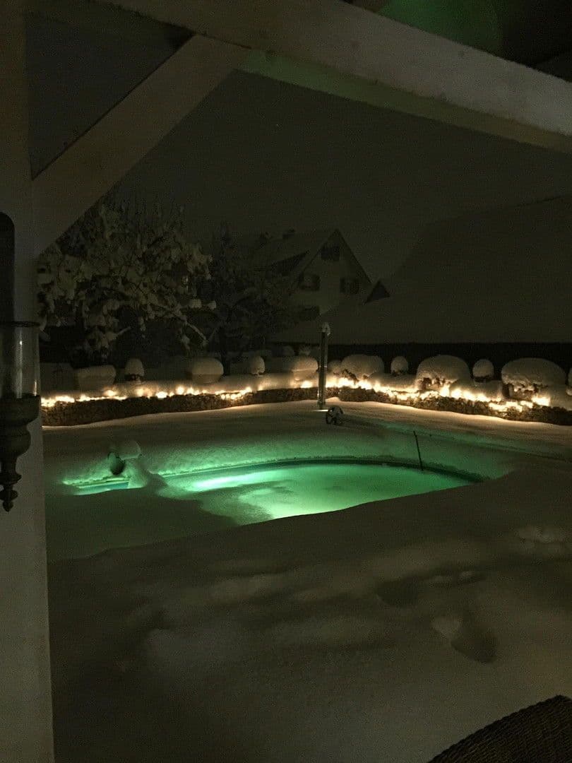 Prodej domu 220 m², pozemek 504 m², Schopfheim, Bádensko-Württembersko Prodej domu 220 m², pozemek 504 m², Schopfheim, Bádensko-Württembersko