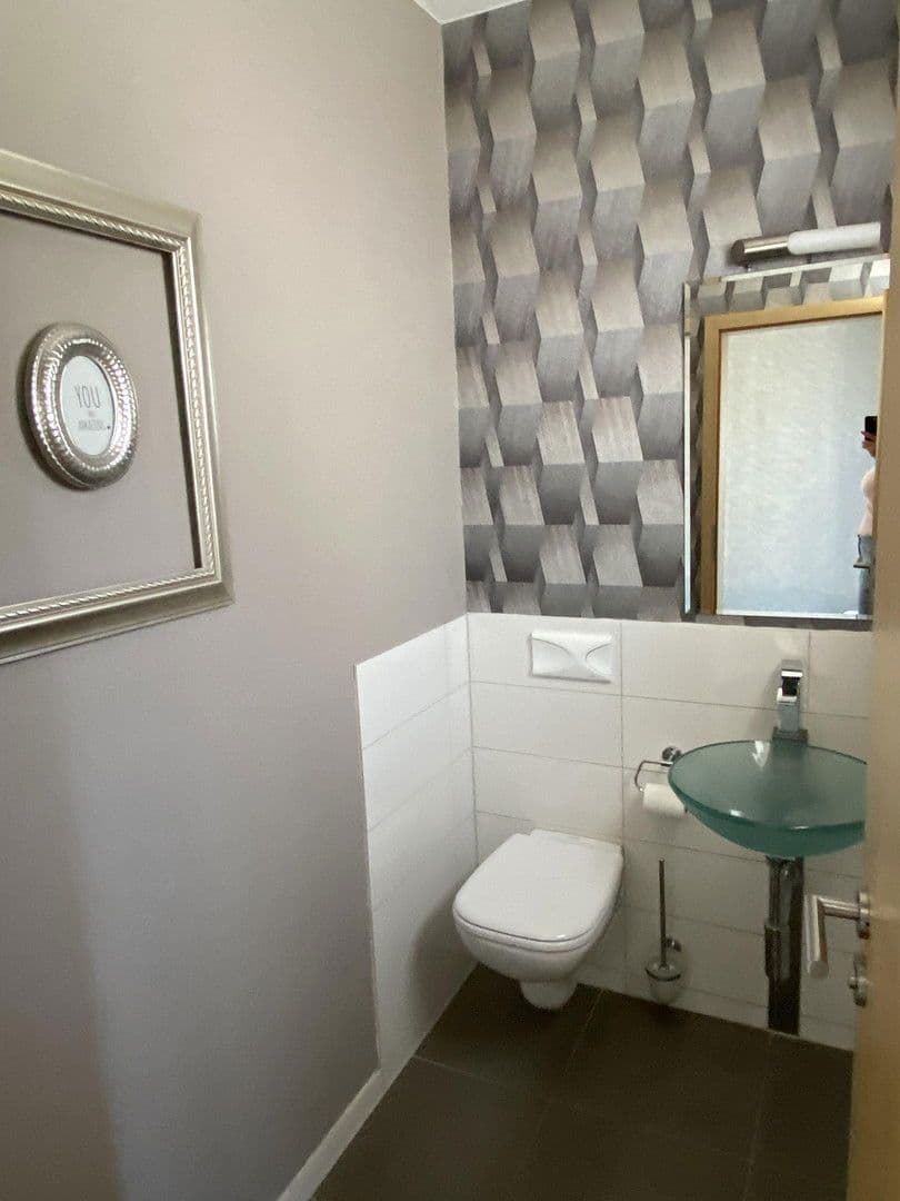 Prodej domu 220 m², pozemek 504 m², Schopfheim, Bádensko-Württembersko Prodej domu 220 m², pozemek 504 m², Schopfheim, Bádensko-Württembersko