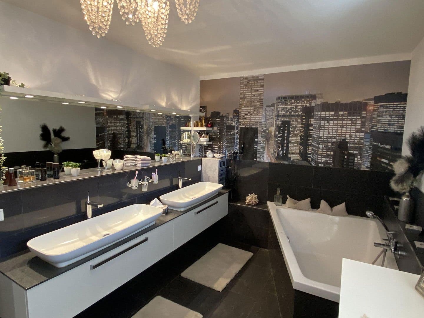 Prodej domu 220 m², pozemek 504 m², Schopfheim, Bádensko-Württembersko Prodej domu 220 m², pozemek 504 m², Schopfheim, Bádensko-Württembersko