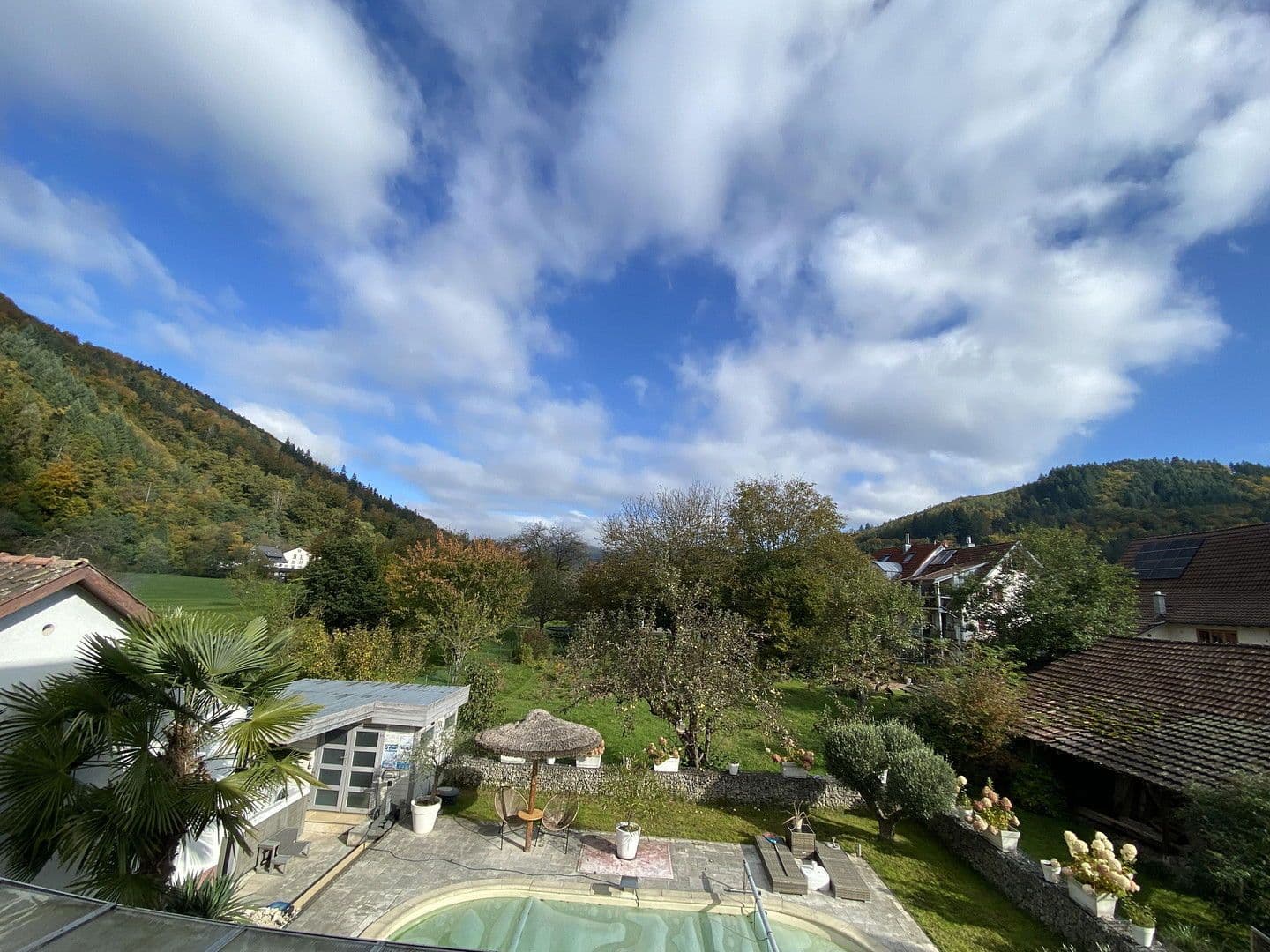 Prodej domu 220 m², pozemek 504 m², Schopfheim, Bádensko-Württembersko Prodej domu 220 m², pozemek 504 m², Schopfheim, Bádensko-Württembersko