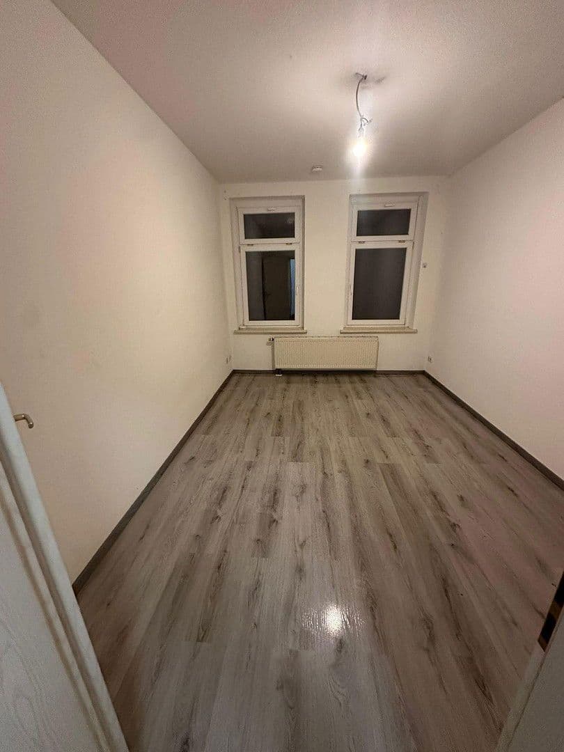 Pronájem bytu 2+1 55 m², Weberstraße 4, Zwenkau, Sasko Pronájem bytu 2+1 55 m², Weberstraße 4, Zwenkau, Sasko