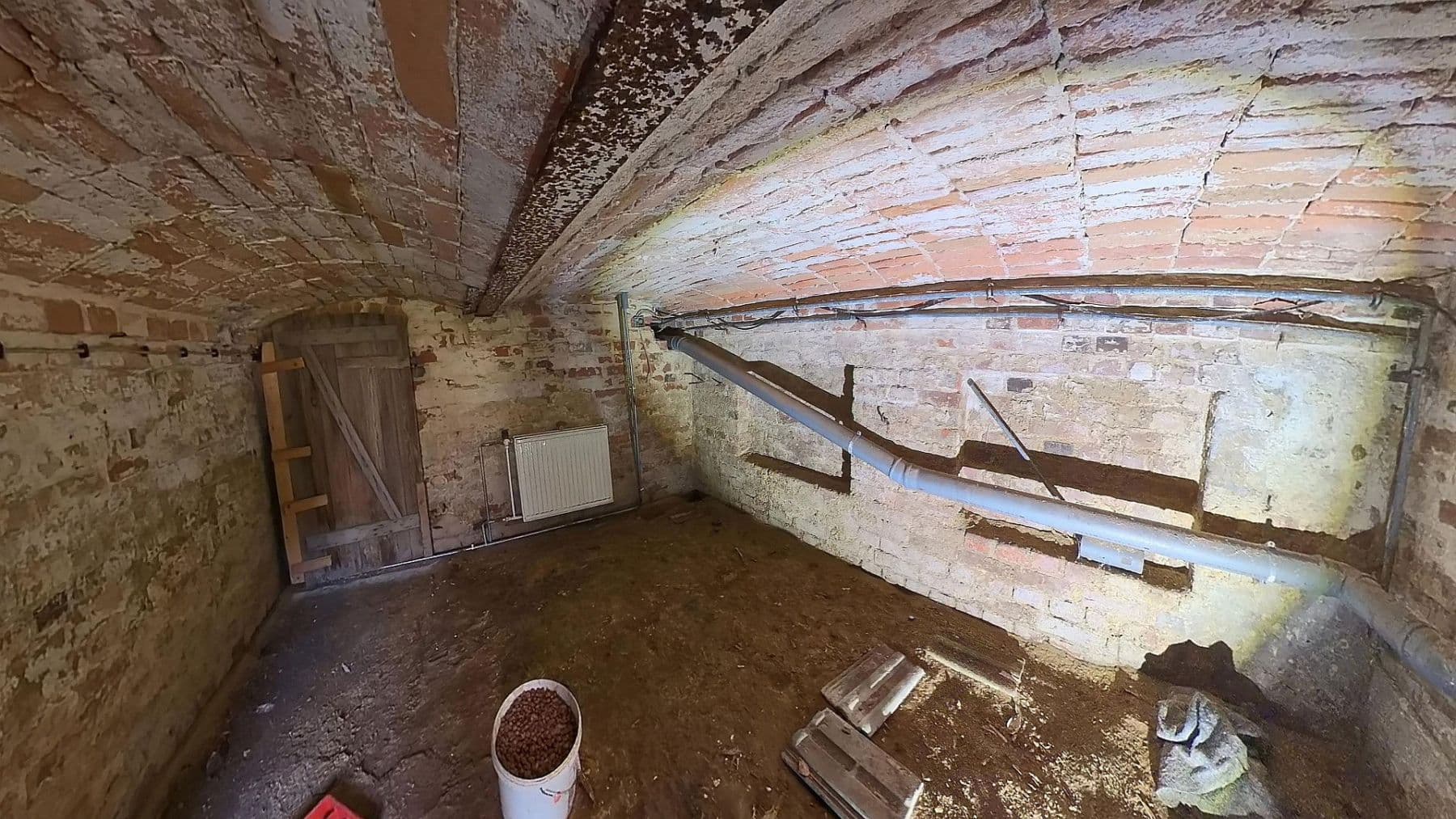 Prodej domu 93 m², pozemek 1.012 m², Briesniger Hauptstr. 28, Forst (Lausitz) - Baršć, Braniborsko Prodej domu 93 m², pozemek 1.012 m², Briesniger Hauptstr. 28, Forst (Lausitz) - Baršć, Braniborsko