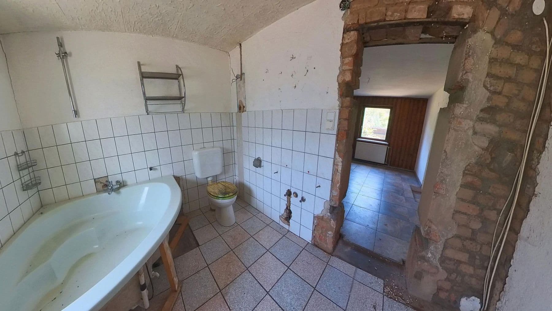 Prodej domu 93 m², pozemek 1.012 m², Briesniger Hauptstr. 28, Forst (Lausitz) - Baršć, Braniborsko Prodej domu 93 m², pozemek 1.012 m², Briesniger Hauptstr. 28, Forst (Lausitz) - Baršć, Braniborsko