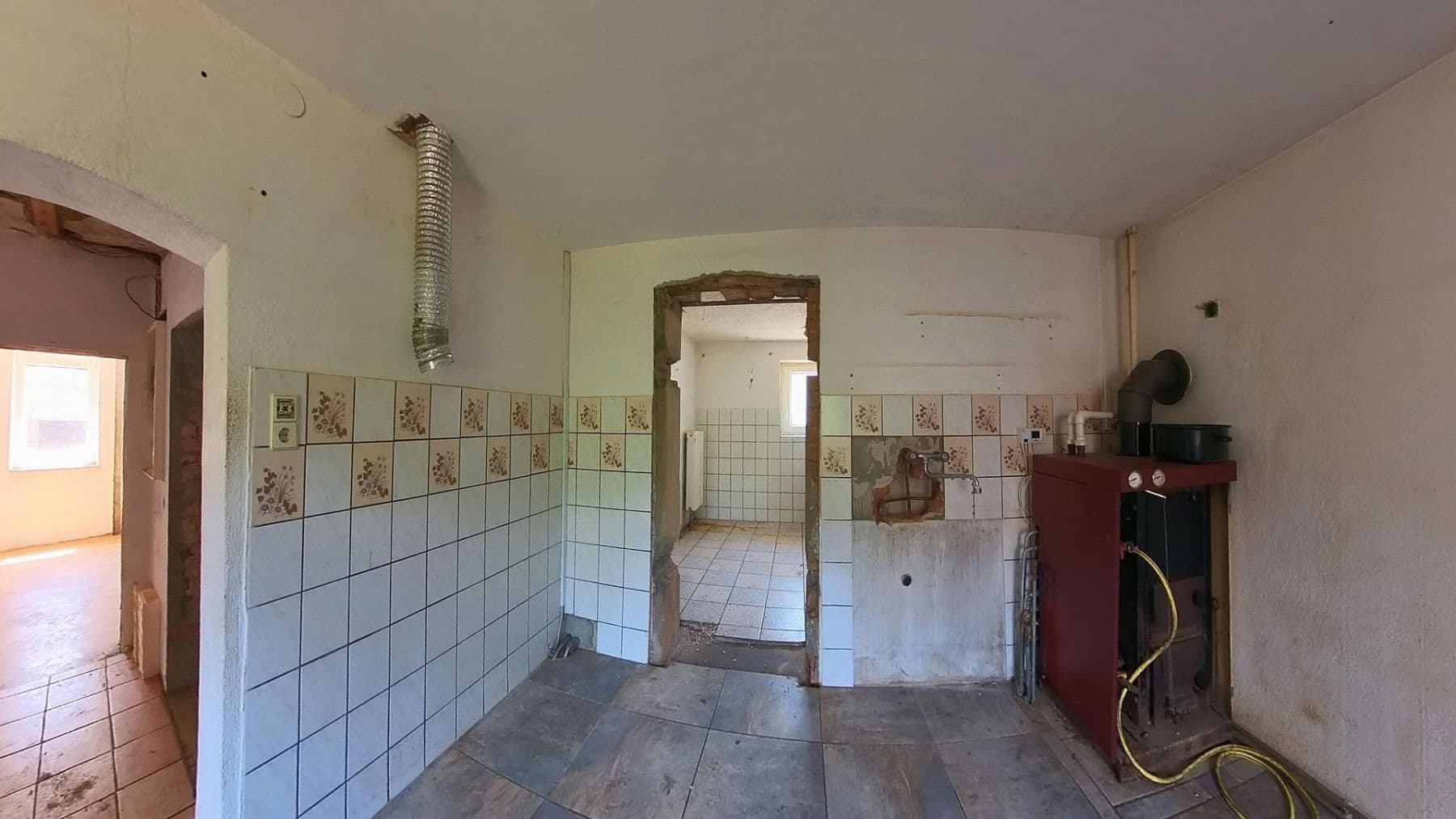 Prodej domu 93 m², pozemek 1.012 m², Briesniger Hauptstr. 28, Forst (Lausitz) - Baršć, Braniborsko Prodej domu 93 m², pozemek 1.012 m², Briesniger Hauptstr. 28, Forst (Lausitz) - Baršć, Braniborsko